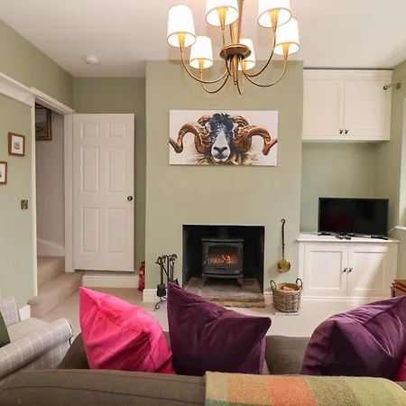 No 4 Embsay Nyaraló *